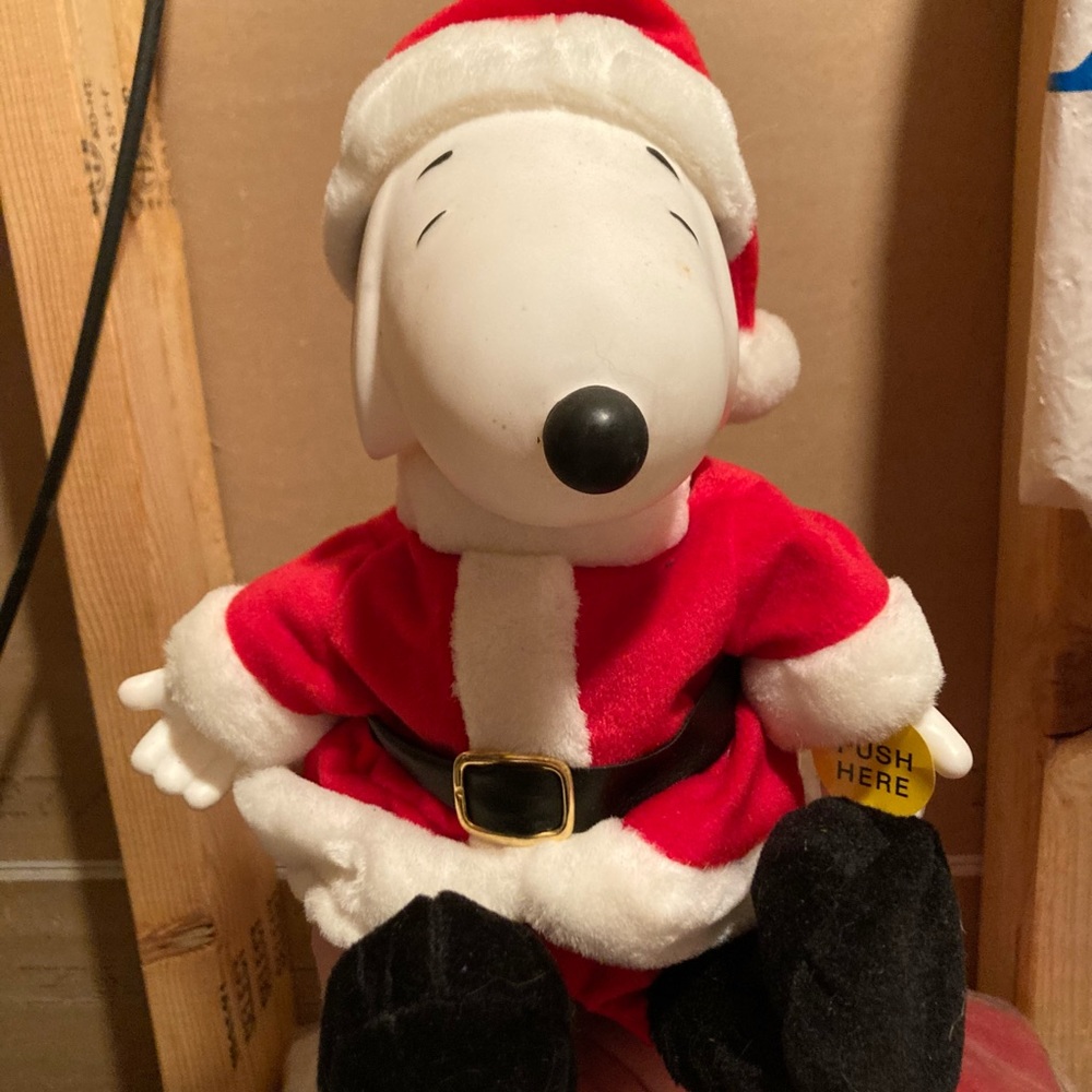 Santa Snoopy